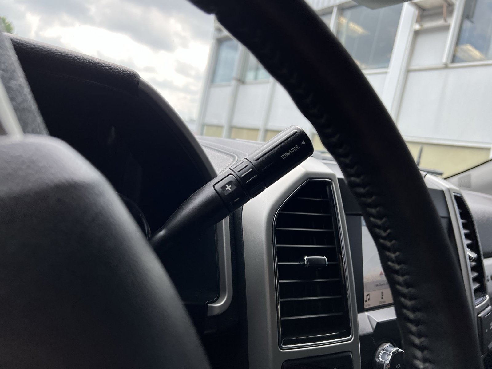 Certified 2019 Ford F250 Lariat w/ Lariat Ultimate Package AWD/4WD image 22