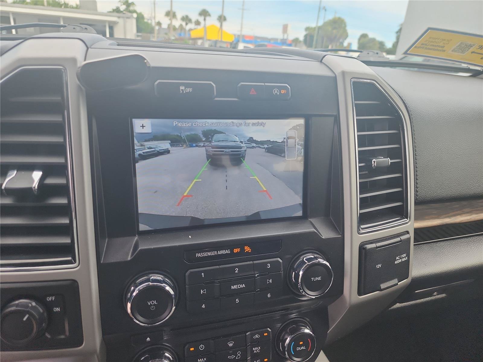Certified 2018 Ford F150 Lariat RWD image 31