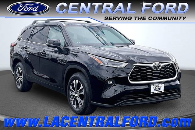 Used 2021 Toyota Highlander XLE