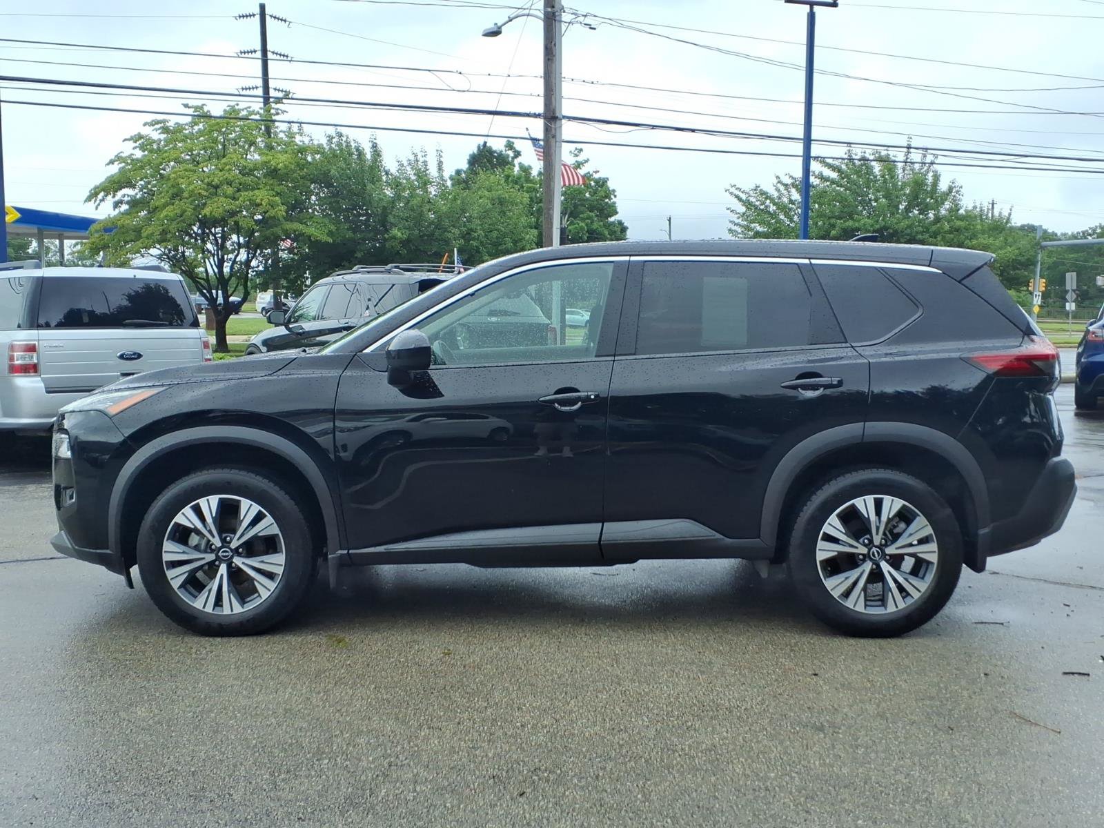 Used 2023 Nissan Rogue SV AWD/4WD image 6