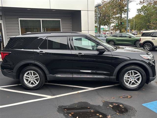 Certified 2025 Ford Explorer Active AWD/4WD image 21