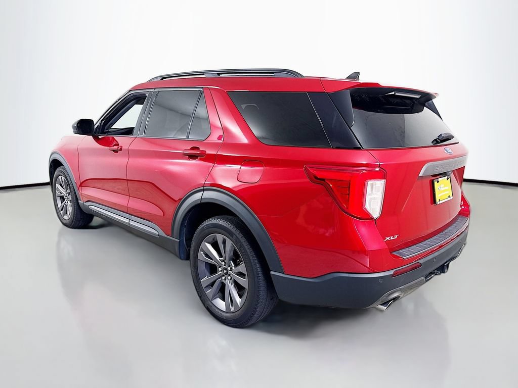 Certified 2023 Ford Explorer XLT w/ Equipment Group 202A AWD/4WD image 11