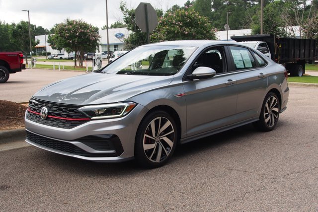 Used 2019 Volkswagen Jetta GLI FWD image 3