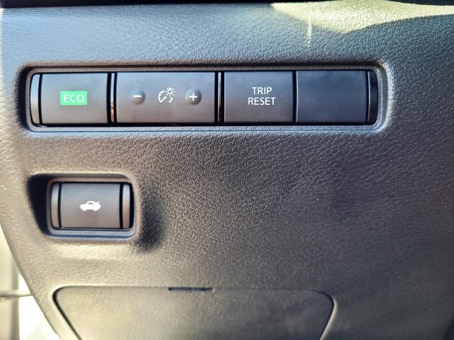 Used 2024 Nissan Sentra SV FWD image 15