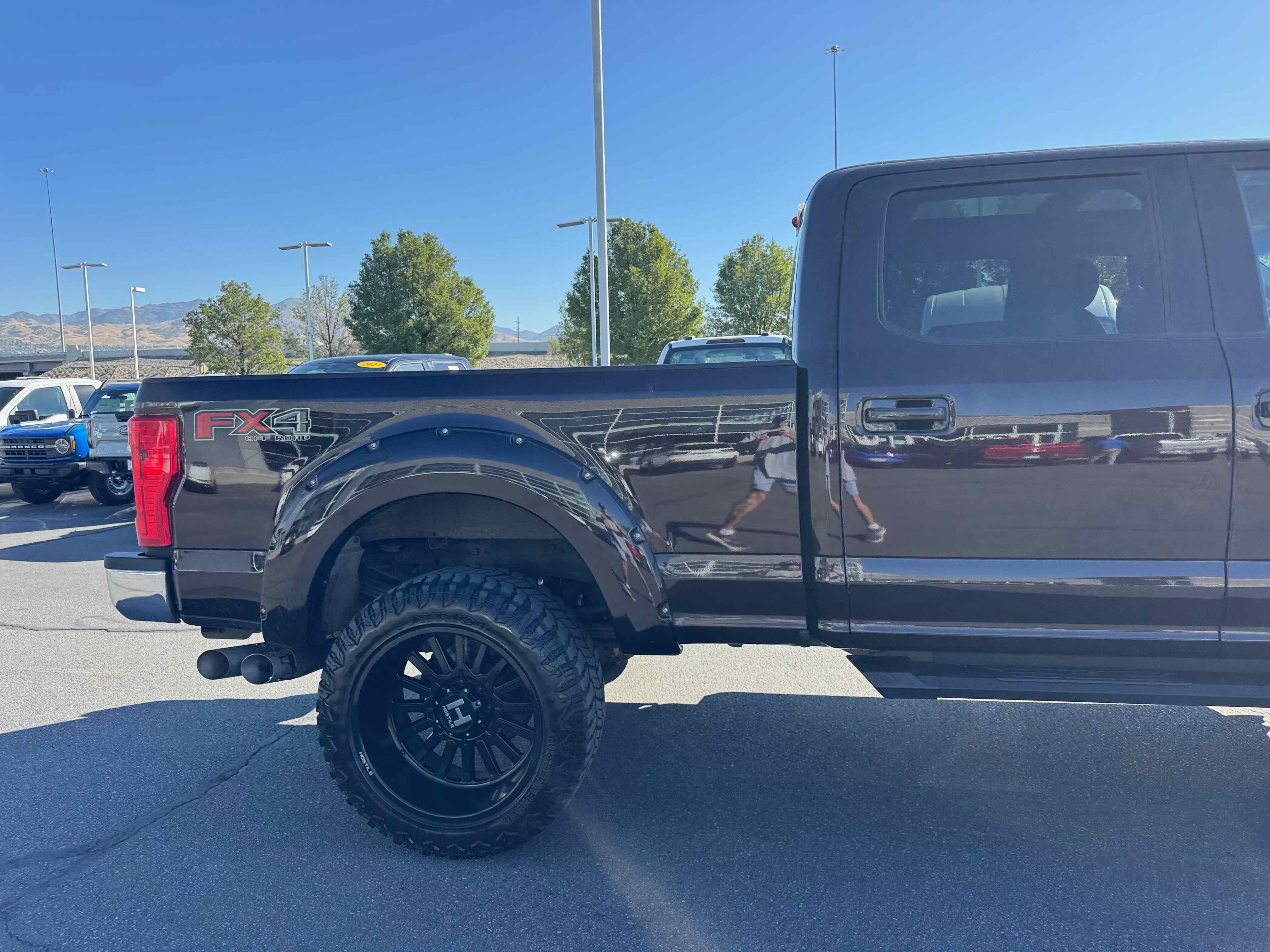 Certified 2019 Ford F350 Lariat image 8