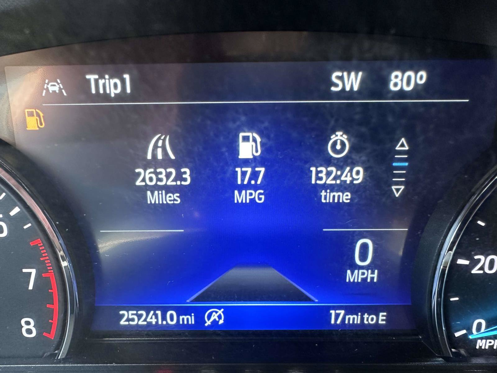 Certified 2023 Ford Explorer XLT AWD/4WD image 31