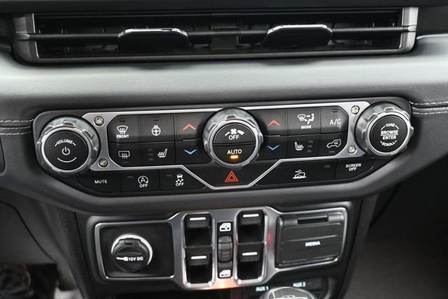 Used 2025 Jeep Gladiator Sport AWD/4WD image 21