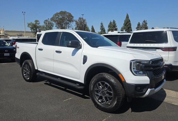 Certified 2025 Ford Ranger XLT w/ FX4 Off-Road Package AWD/4WD image 4