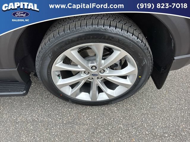 Certified 2022 Ford Explorer Platinum w/ Technology Package image 13