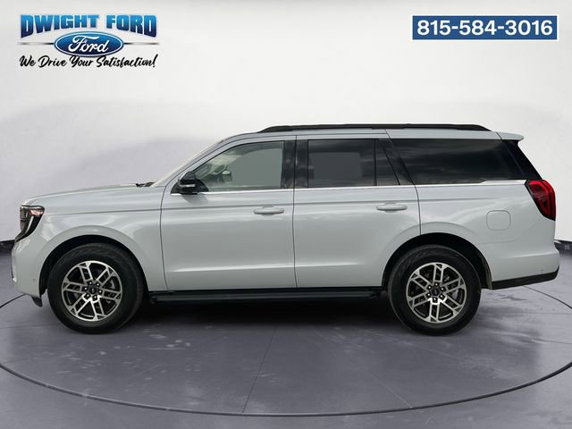 Certified 2025 Ford Expedition Active AWD/4WD image 2