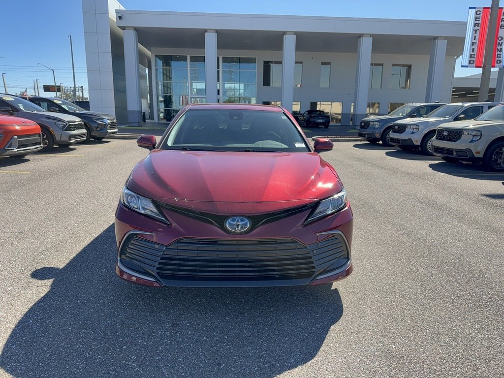 Used 2022 Toyota Camry LE image 6