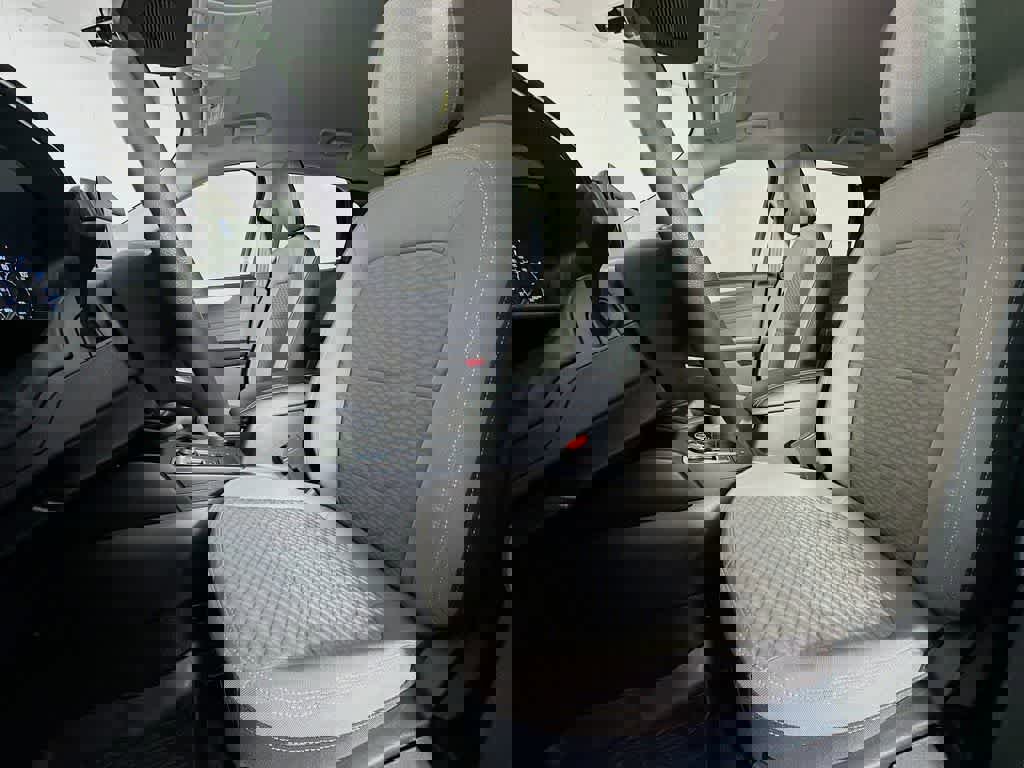 Certified 2022 Ford Escape SE image 12