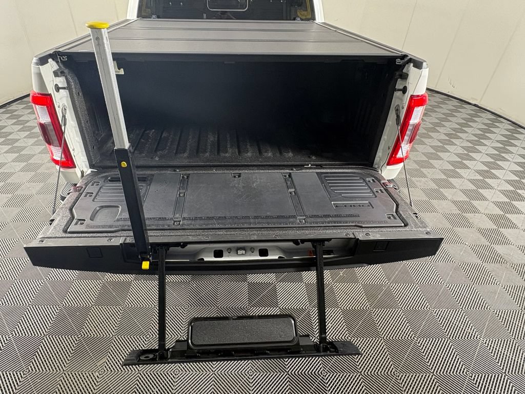 Certified 2022 Ford F150 Platinum w/ FX4 Off-Road Package AWD/4WD image 32