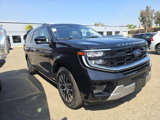 Certified 2025 Ford Expedition Max Platinum AWD/4WD image 3