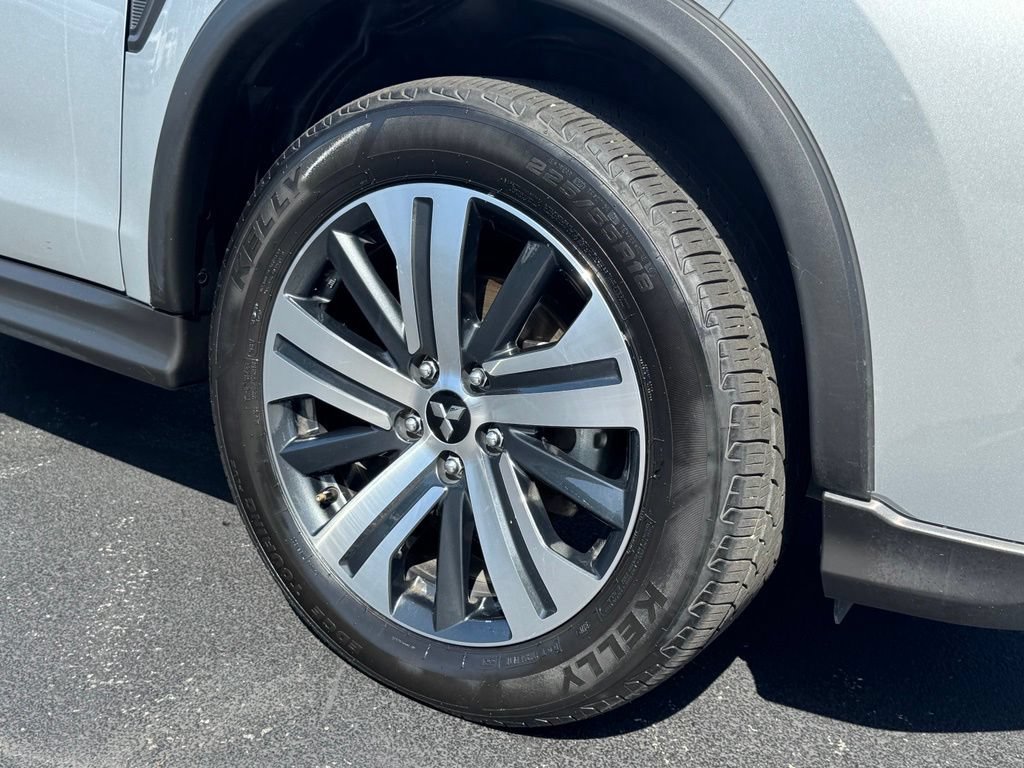 Used 2025 Mitsubishi Outlander Sport SE AWD/4WD image 22