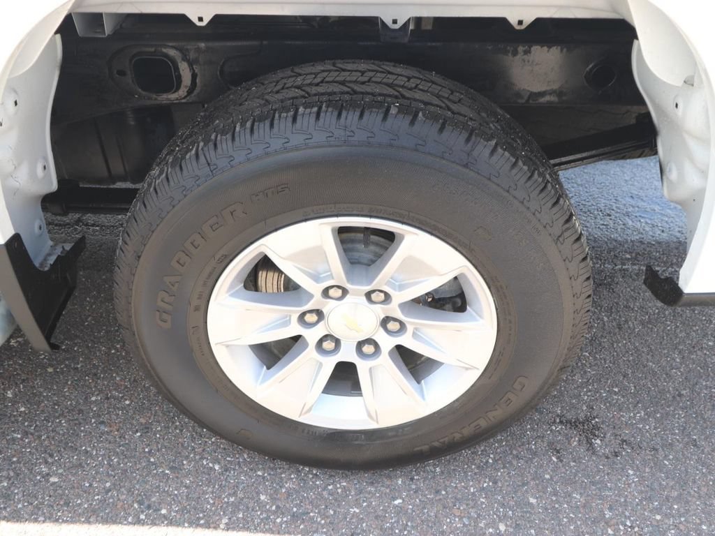 Used 2025 Chevrolet Silverado 1500 W/T RWD image 12