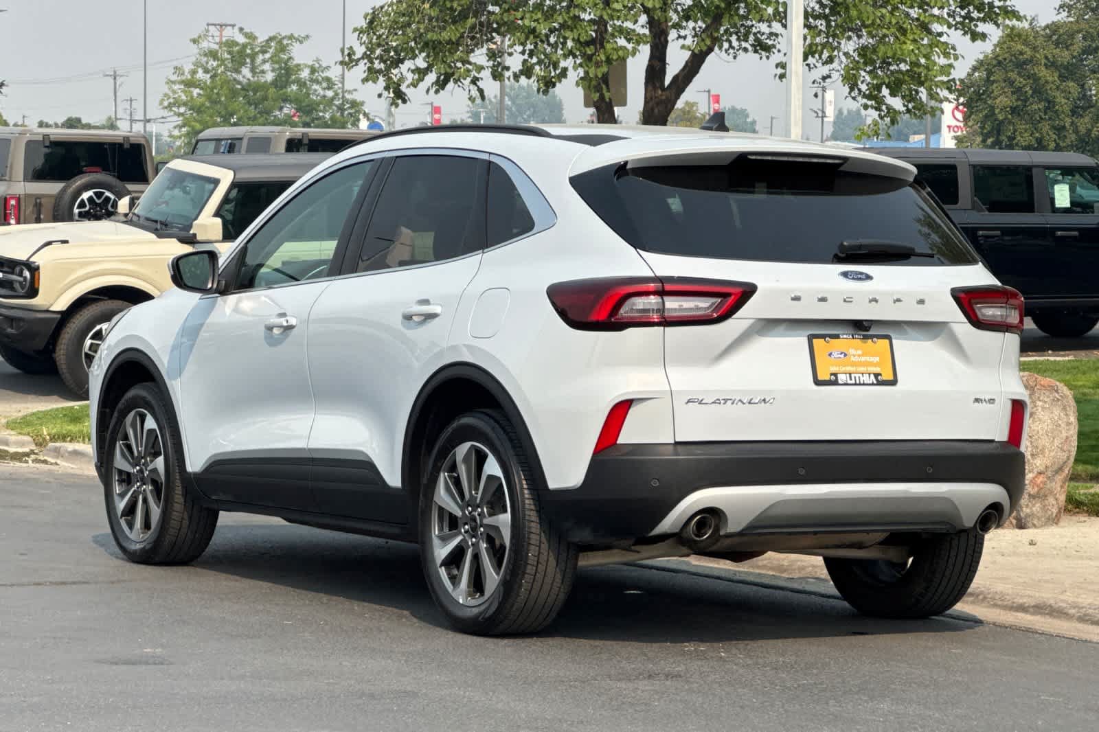Certified 2025 Ford Escape Platinum AWD/4WD image 6