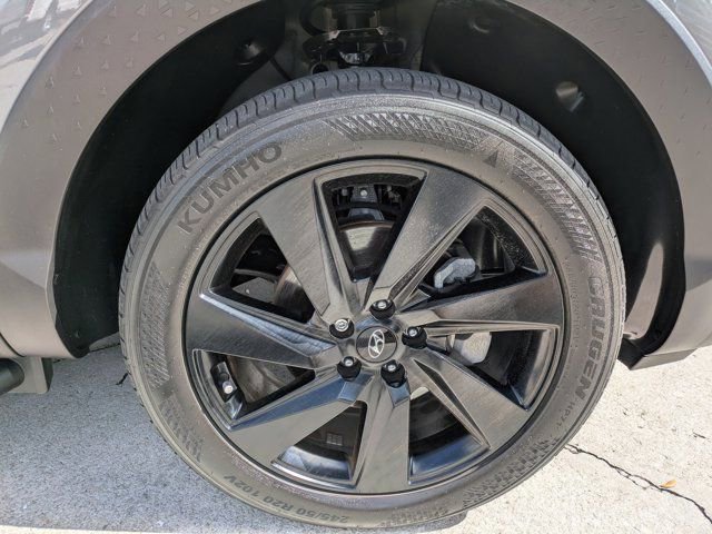 Used 2024 Hyundai Santa Cruz Night image 11