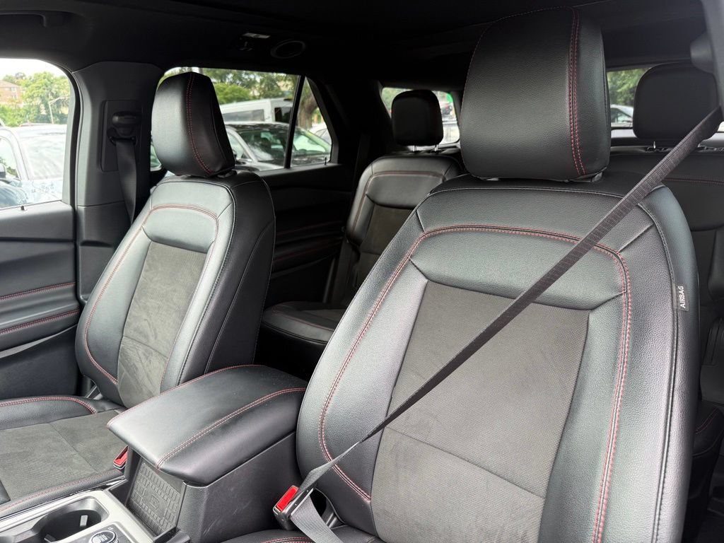 Certified 2023 Ford Explorer ST-Line w/ Class IV Trailer Tow Package AWD/4WD image 24