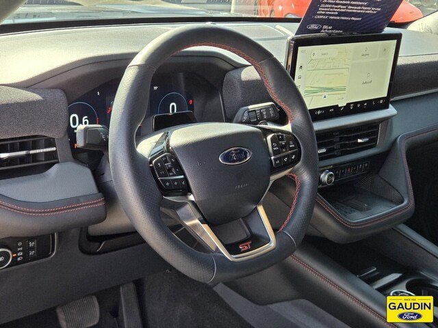 Certified 2025 Ford Explorer ST AWD/4WD image 19