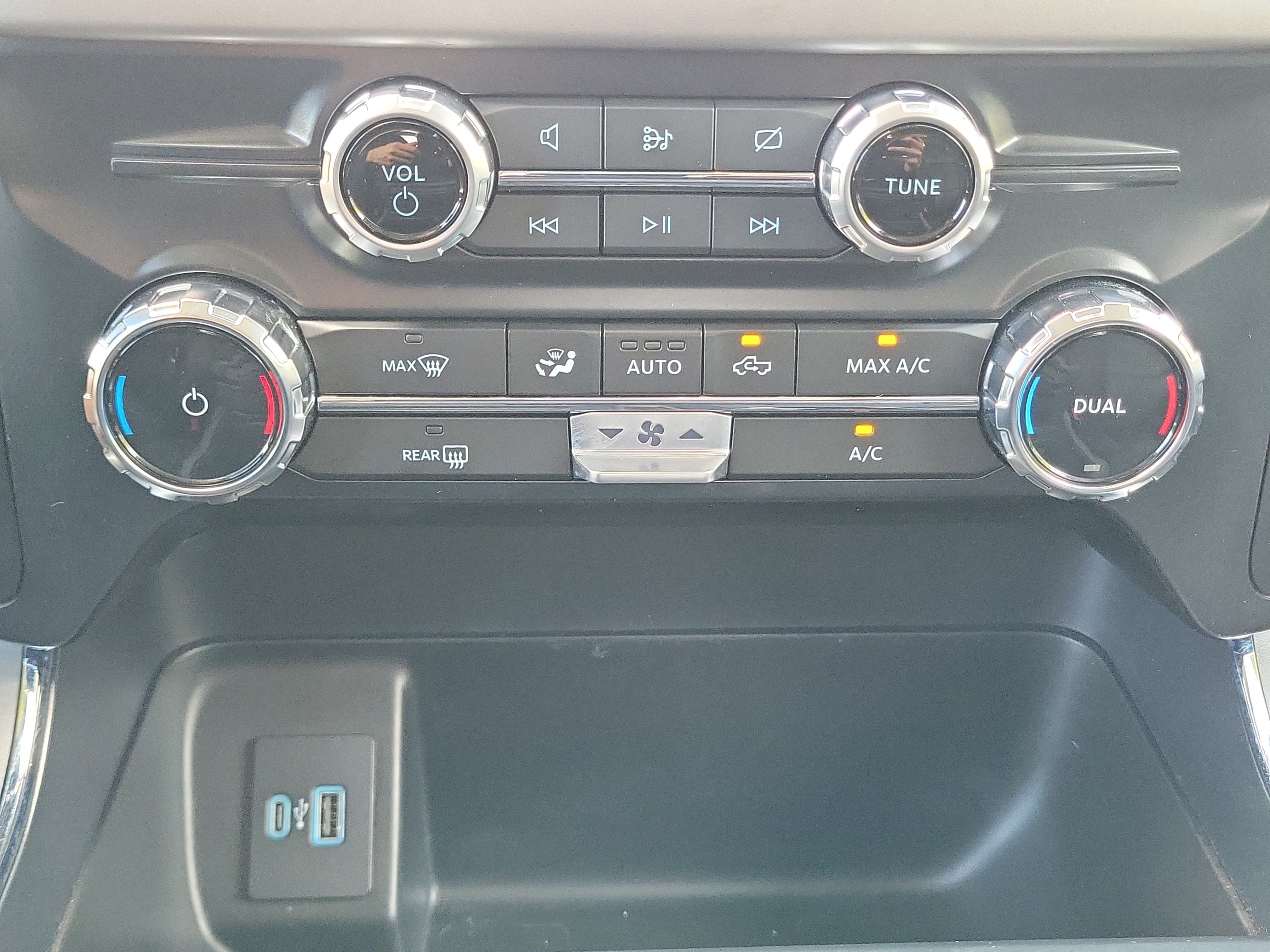 Certified 2024 Ford F150 XLT w/ Mobile Office Package AWD/4WD image 23