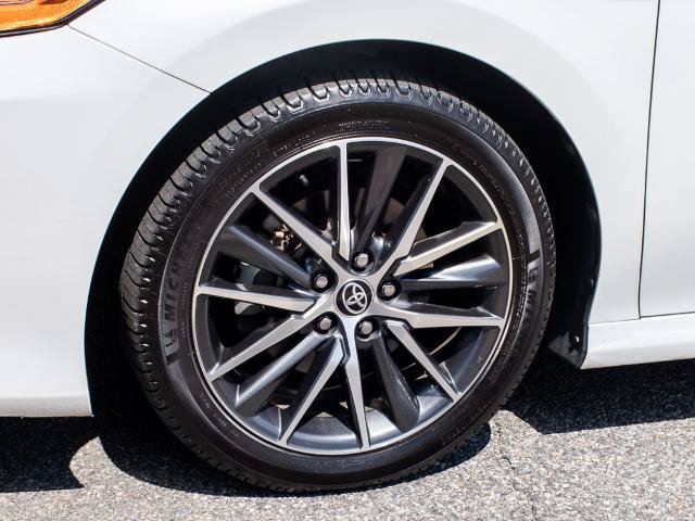 Used 2022 Toyota Camry XLE FWD image 5