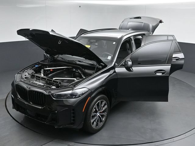 Used 2025 BMW X5 xDrive40i w/ Executive Package AWD/4WD image 56