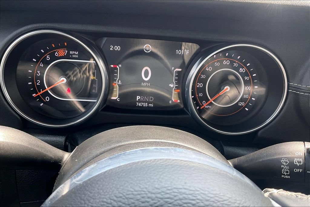 Used 2018 Jeep Wrangler Unlimited Sahara AWD/4WD image 18