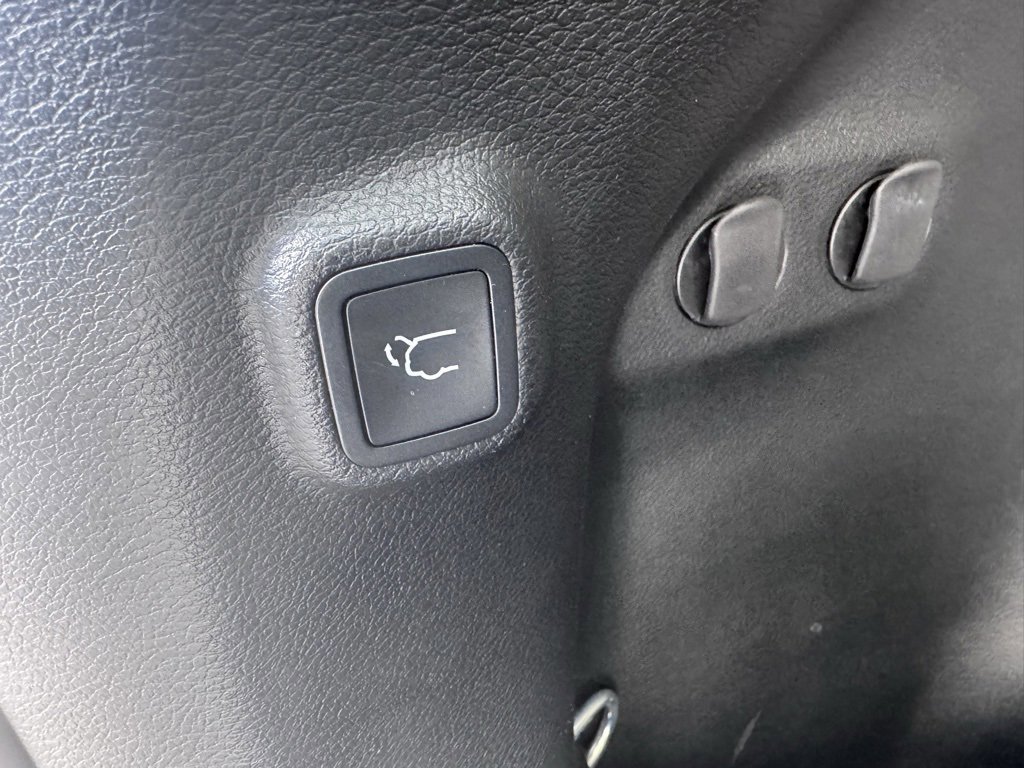 Used 2022 Jeep Cherokee Trailhawk w/ Sound & Nav Group image 47