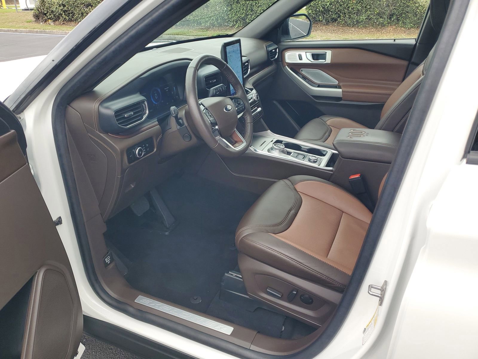 Certified 2023 Ford Explorer King Ranch w/ Technology Package image 18