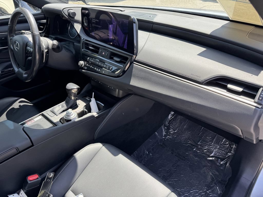 Used 2023 Lexus ES 250 w/ Premium Package AWD/4WD image 7