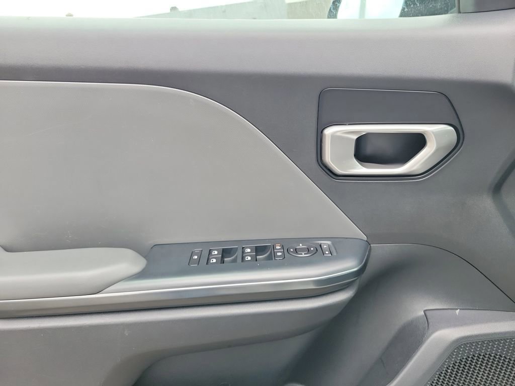 Used 2025 Kia K4 LXS image 20