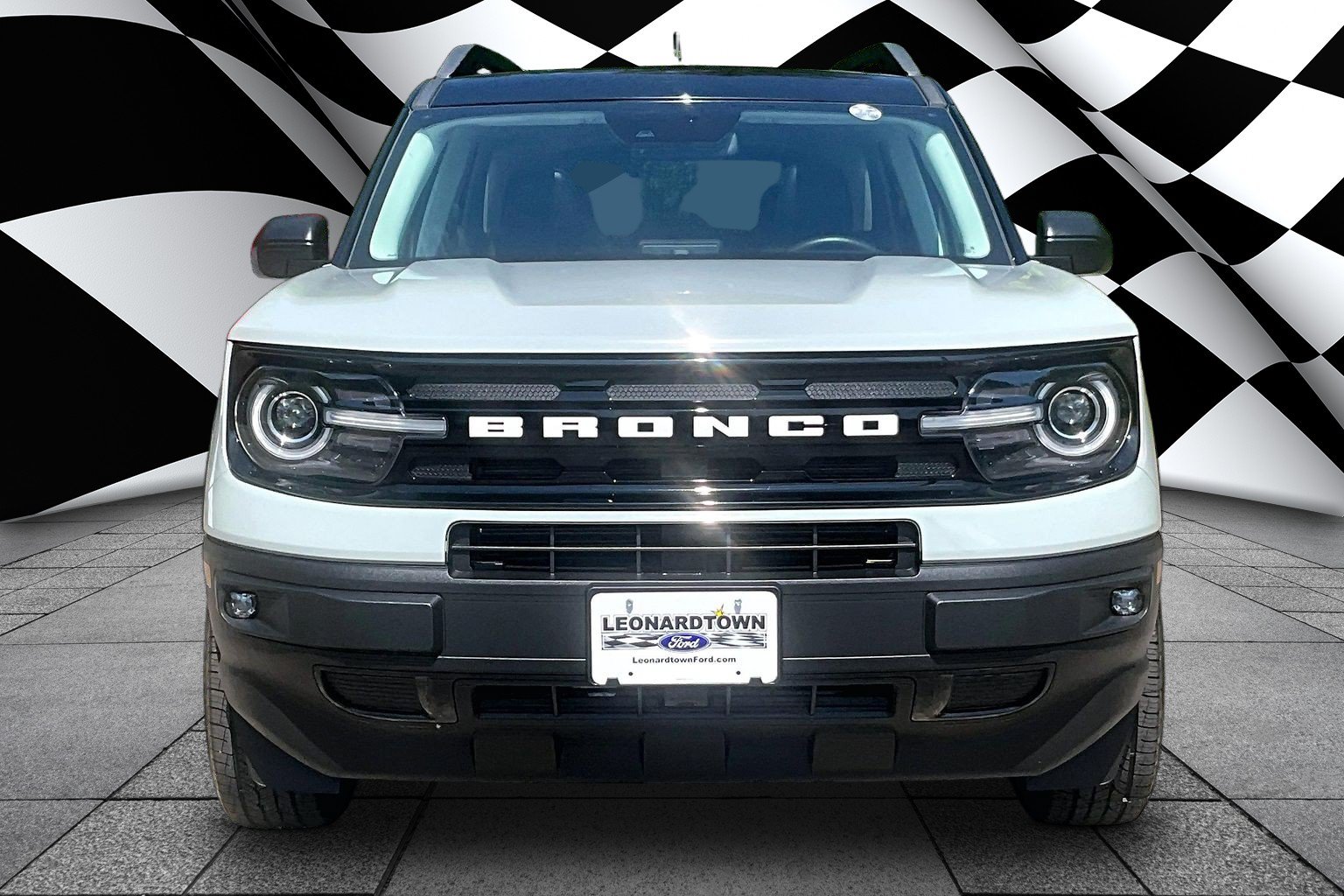 Certified 2023 Ford Bronco Sport Outer Banks w/ Tech Package AWD/4WD image 3
