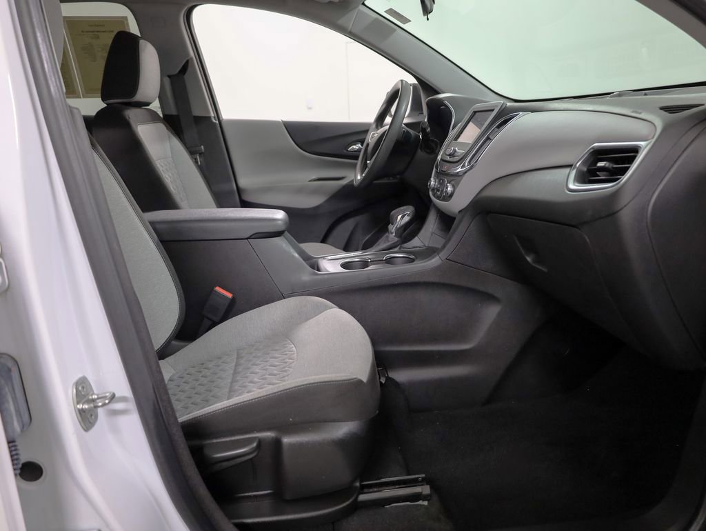 Used 2022 Chevrolet Equinox LS w/ LS Convenience Package image 31
