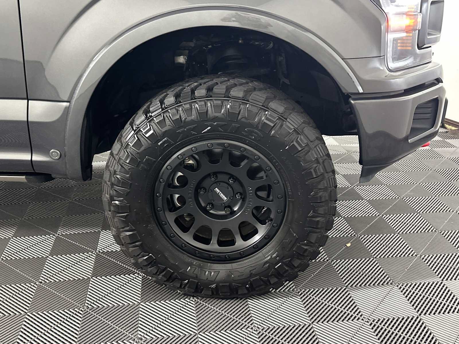 Certified 2018 Ford F150 Lariat w/ Equipment Group 502A Luxury AWD/4WD image 15