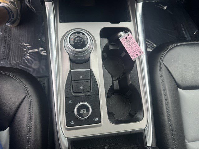 Certified 2023 Ford Explorer XLT w/ Equipment Group 202A image 22