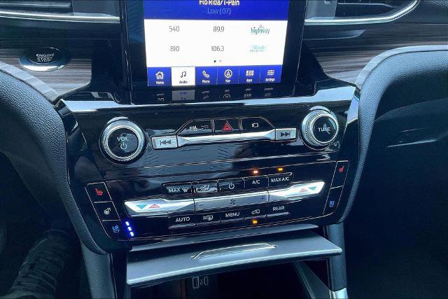 Certified 2022 Ford Explorer Limited w/ Limited Technology Package image 15