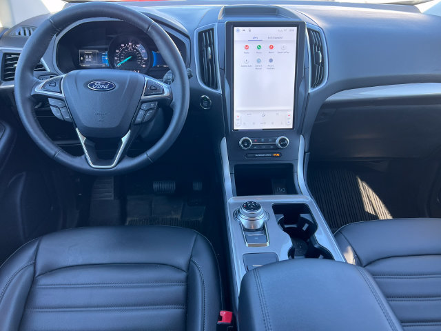Certified 2024 Ford Edge SEL w/ Convenience Package AWD/4WD image 2