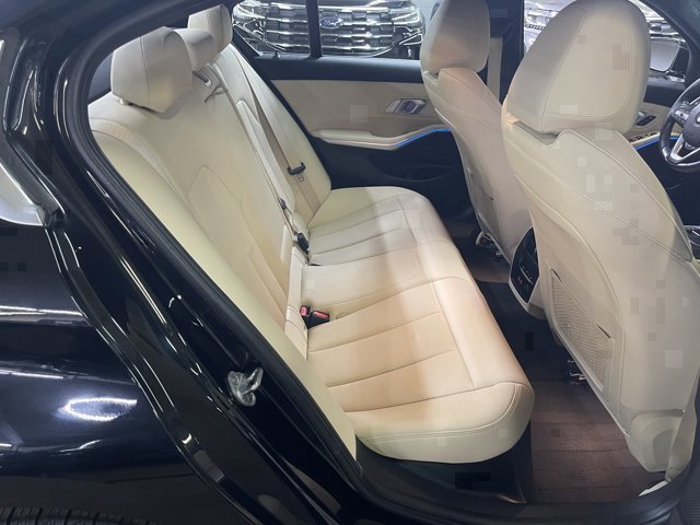 Used 2020 BMW 330i xDrive Sedan w/ Premium Package image 19