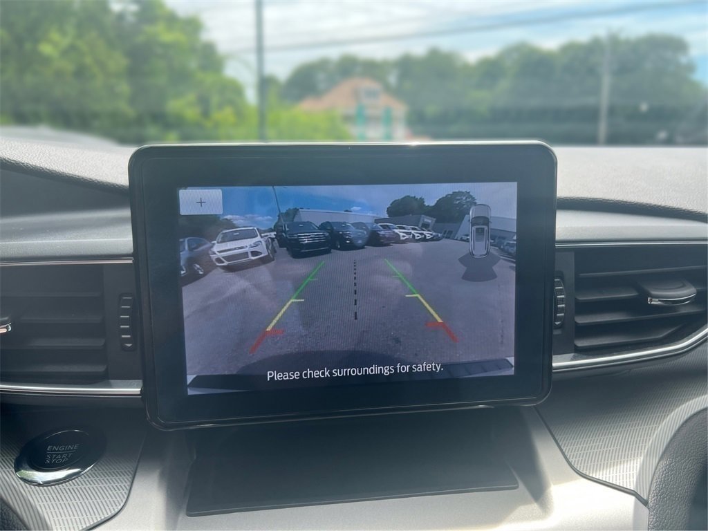 Certified 2022 Ford Explorer XLT w/ Equipment Group 202A image 23