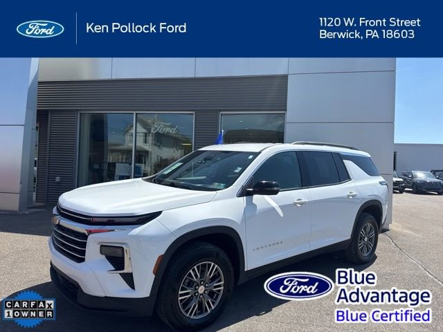 Used 2025 Chevrolet Traverse LT AWD/4WD image 1