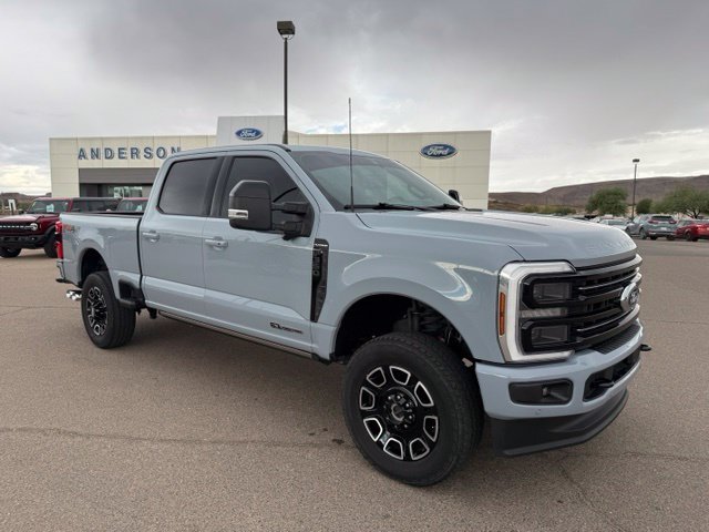 Certified 2025 Ford F350 Platinum w/ FX4 Off-Road Package AWD/4WD image 4
