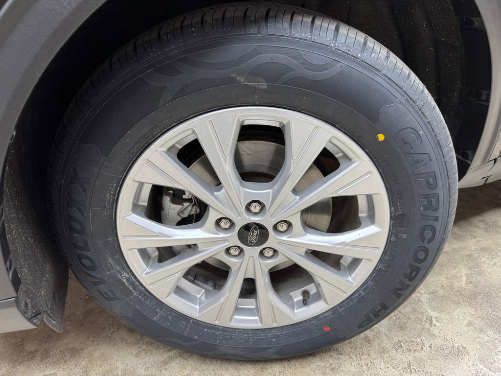 Certified 2023 Ford Escape Active AWD/4WD image 30