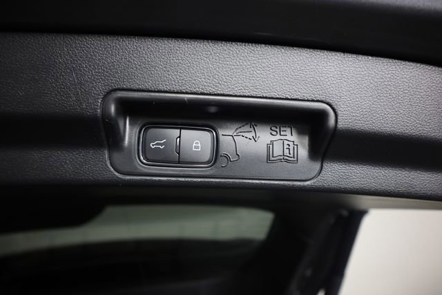 Certified 2022 Ford Explorer Limited AWD/4WD image 74