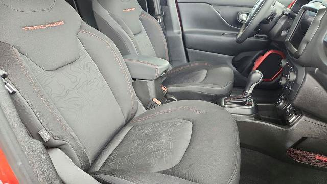 Used 2023 Jeep Renegade Trailhawk AWD/4WD image 32