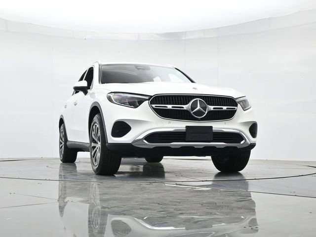 Used 2024 Mercedes-Benz GLC 300 image 32