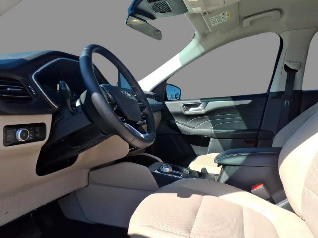 Certified 2022 Ford Escape SEL AWD/4WD image 4