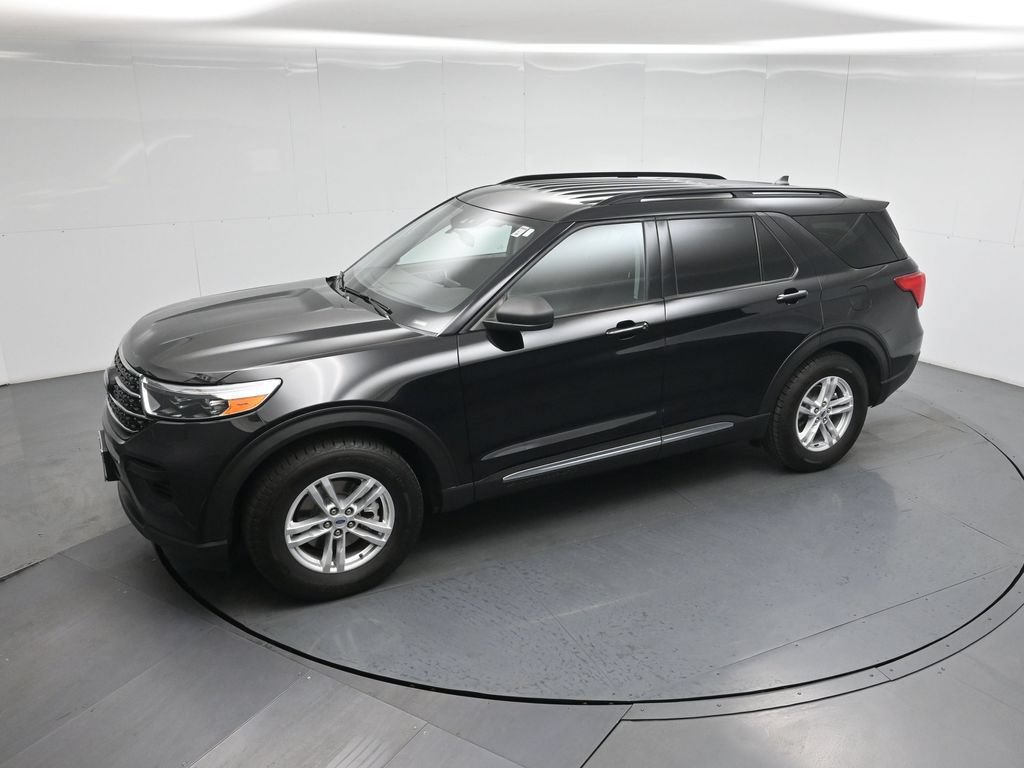 Certified 2022 Ford Explorer XLT RWD image 42