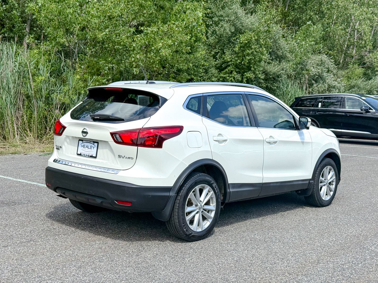 Used 2017 Nissan Rogue Sport SV w/ SV Premium Package AWD/4WD image 6