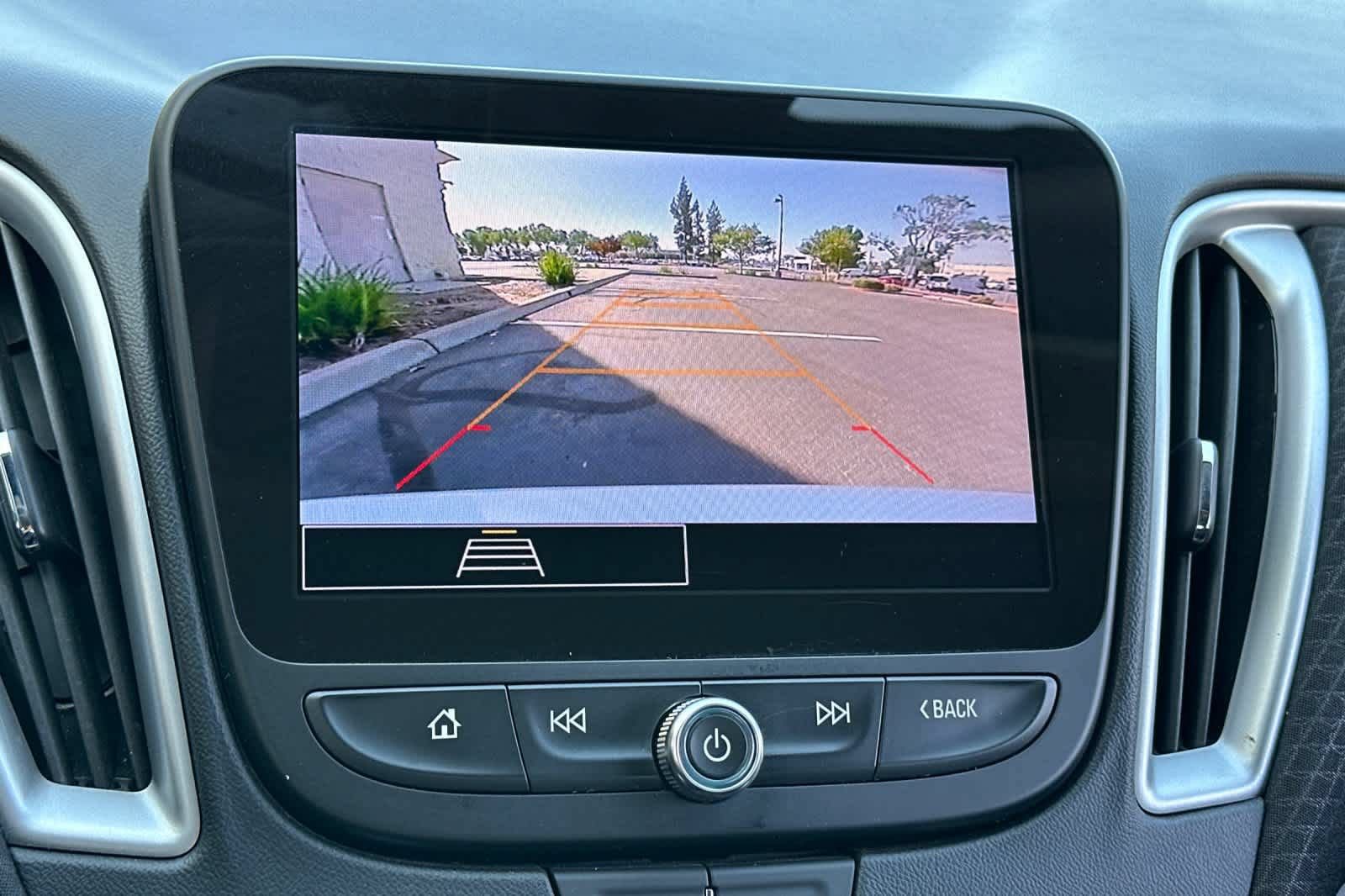Used 2024 Chevrolet Malibu LT FWD image 19